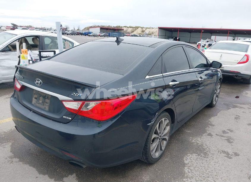 Photo 4 of 2013 Hyundai Sonata LIMITED 2.0T (VIN 5NPEC4AB9DH675553)