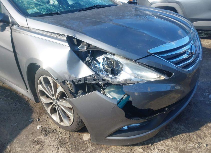 Photo 6 of 2014 Hyundai Sonata SE 2.0T (VIN 5NPEC4AB9EH839644)