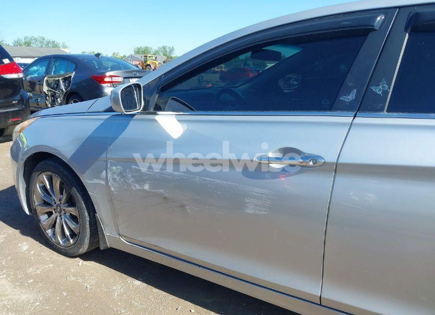 Photo 6 of 2011 Hyundai Sonata SE 2.0T (VIN 5NPEC4ABXBH266250)