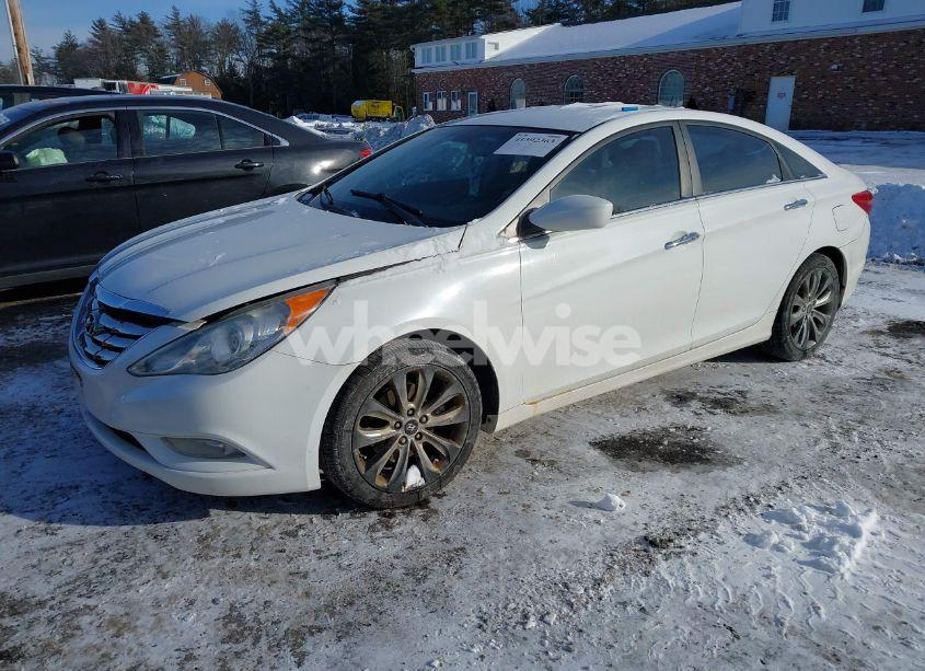 Photo 2 of 2011 Hyundai Sonata SE 2.0T (VIN 5NPEC4ABXBH316421)