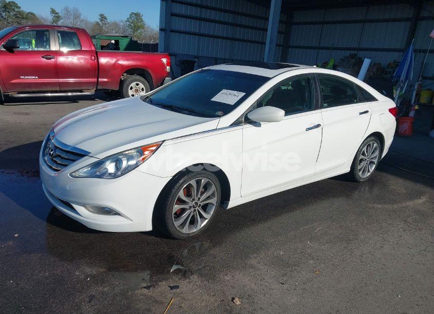 Photo 2 of 2013 Hyundai Sonata SE 2.0T (VIN 5NPEC4ABXDH757484)