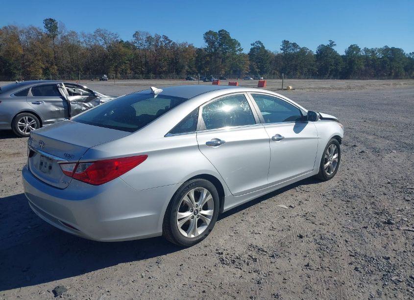 Photo 4 of 2011 Hyundai Sonata LIMITED (VIN 5NPEC4AC0BH021790)