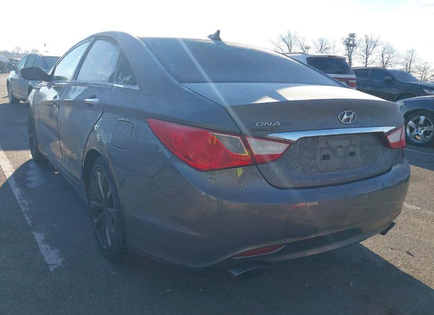 Photo 3 of 2011 Hyundai Sonata SE (VIN 5NPEC4AC0BH153545)
