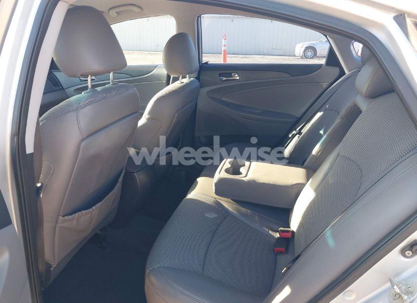 Photo 8 of 2011 Hyundai Sonata SE (VIN 5NPEC4AC0BH159023)