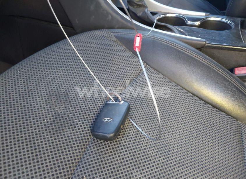 Photo 11 of 2011 Hyundai Sonata SE (VIN 5NPEC4AC0BH159474)