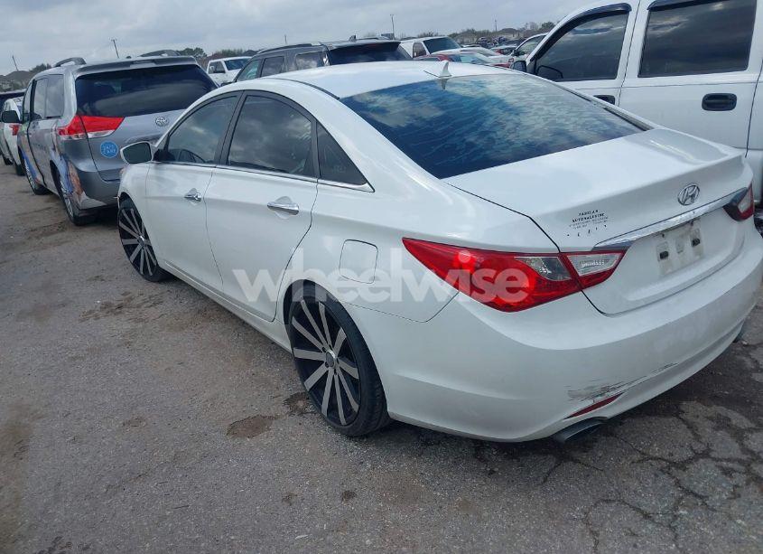 Photo 3 of 2011 Hyundai Sonata SE (VIN 5NPEC4AC0BH159474)