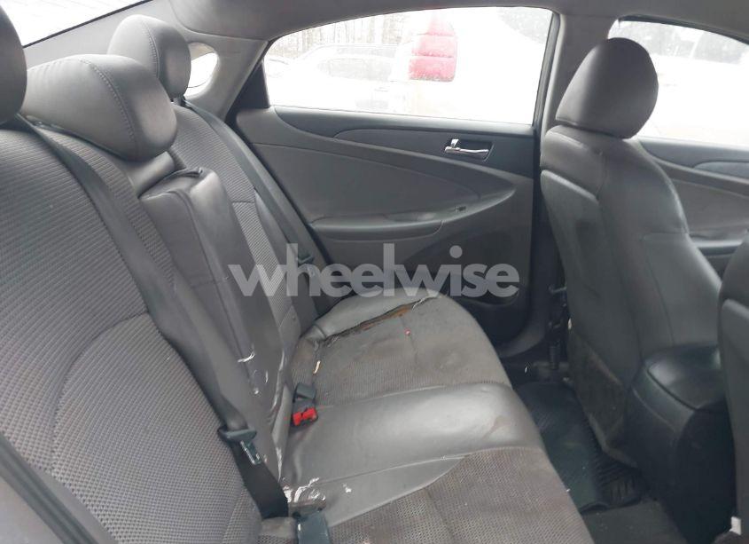 Photo 8 of 2011 Hyundai Sonata SE (VIN 5NPEC4AC0BH204249)