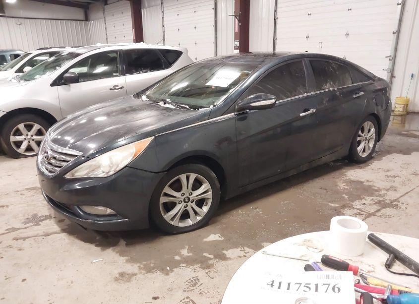 Photo 2 of 2011 Hyundai Sonata LIMITED (VIN 5NPEC4AC0BH236375)