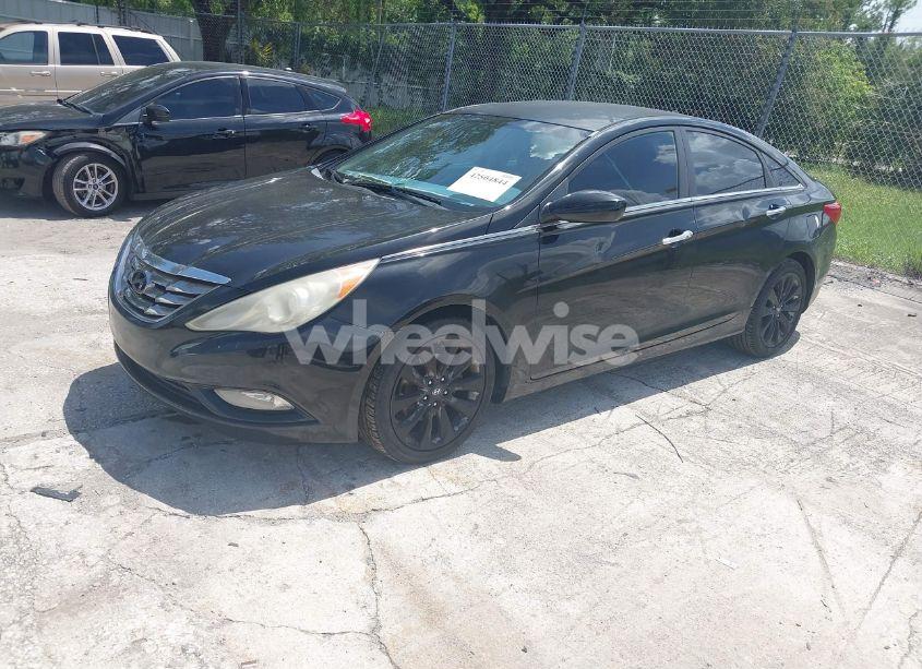 Photo 2 of 2011 Hyundai Sonata SE (VIN 5NPEC4AC0BH245044)