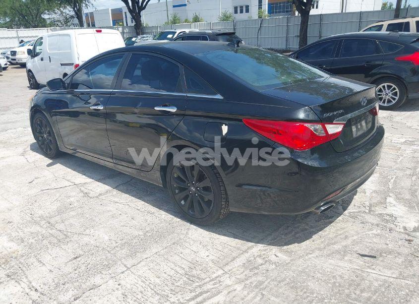 Photo 3 of 2011 Hyundai Sonata SE (VIN 5NPEC4AC0BH245044)