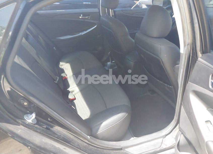 Photo 8 of 2011 Hyundai Sonata SE (VIN 5NPEC4AC0BH245044)