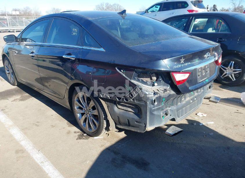 Photo 3 of 2011 Hyundai Sonata SE (VIN 5NPEC4AC0BH259199)