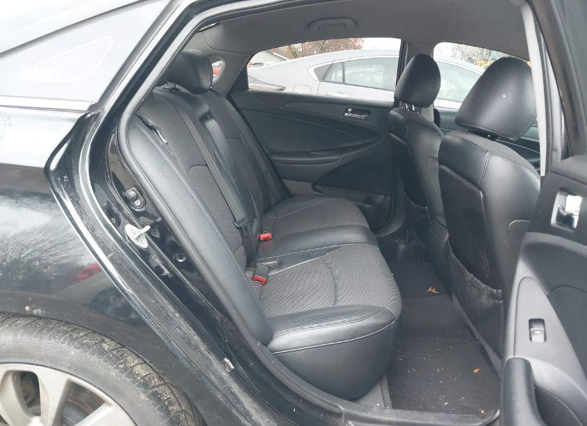 Photo 8 of 2011 Hyundai Sonata SE (VIN 5NPEC4AC0BH262684)