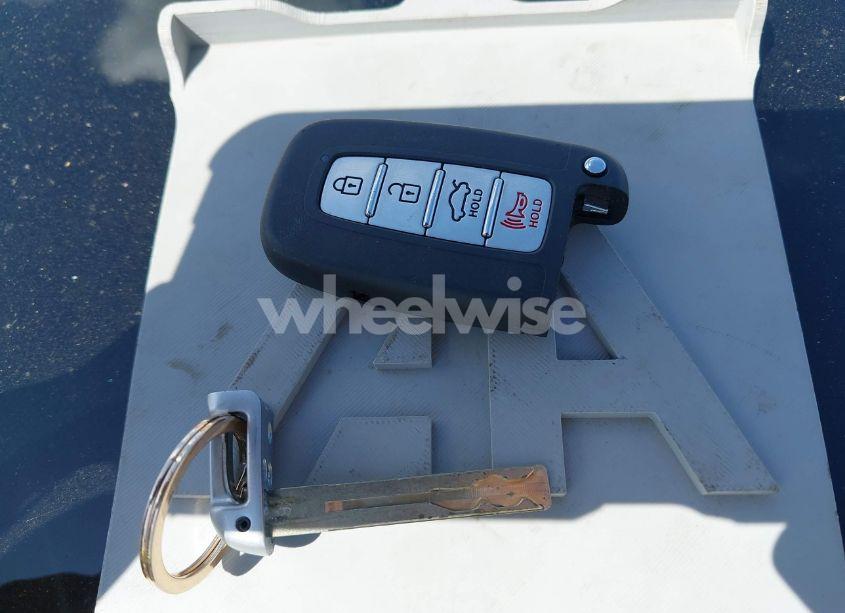 Photo 11 of 2011 Hyundai Sonata LIMITED (VIN 5NPEC4AC0BH290341)