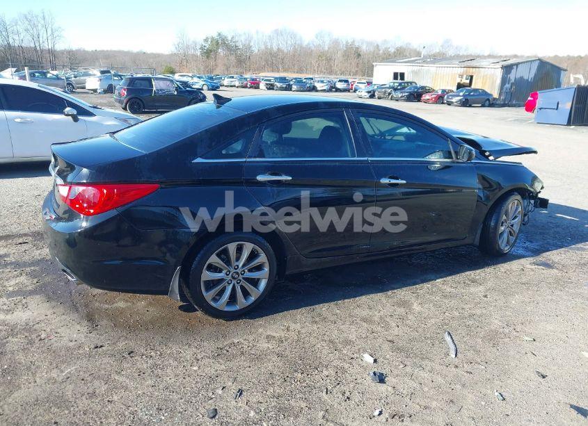 Photo 13 of 2011 Hyundai Sonata SE (VIN 5NPEC4AC0BH302536)
