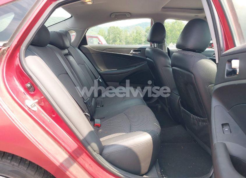 Photo 8 of 2012 Hyundai Sonata SE (VIN 5NPEC4AC0CH411449)