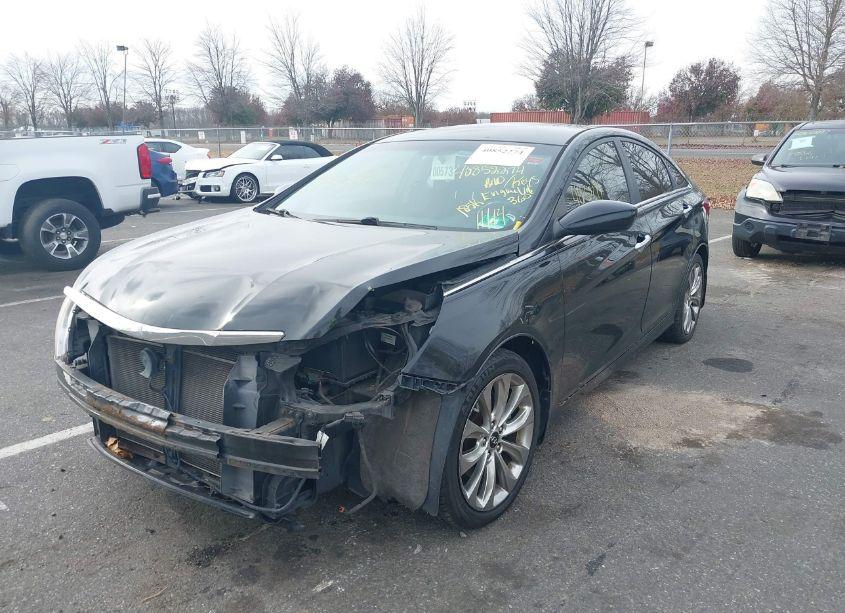Photo 2 of 2012 Hyundai Sonata SE (VIN 5NPEC4AC0CH413377)