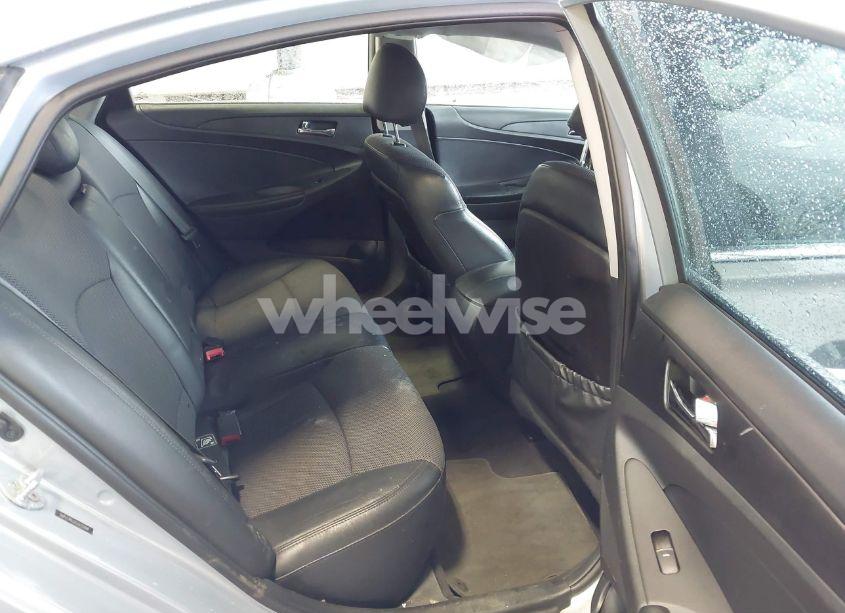 Photo 8 of 2012 Hyundai Sonata SE (VIN 5NPEC4AC0CH432494)