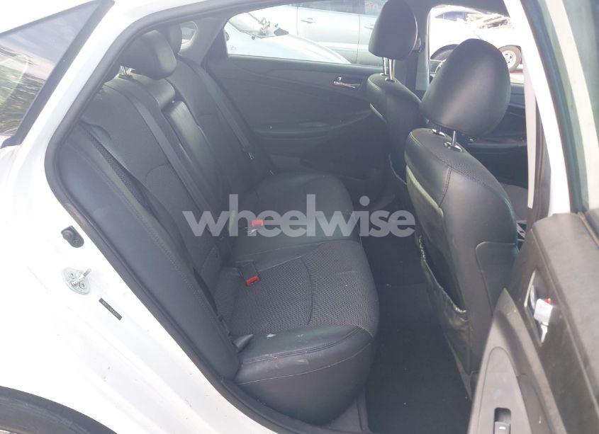 Photo 8 of 2013 Hyundai Sonata SE (VIN 5NPEC4AC0DH522004)