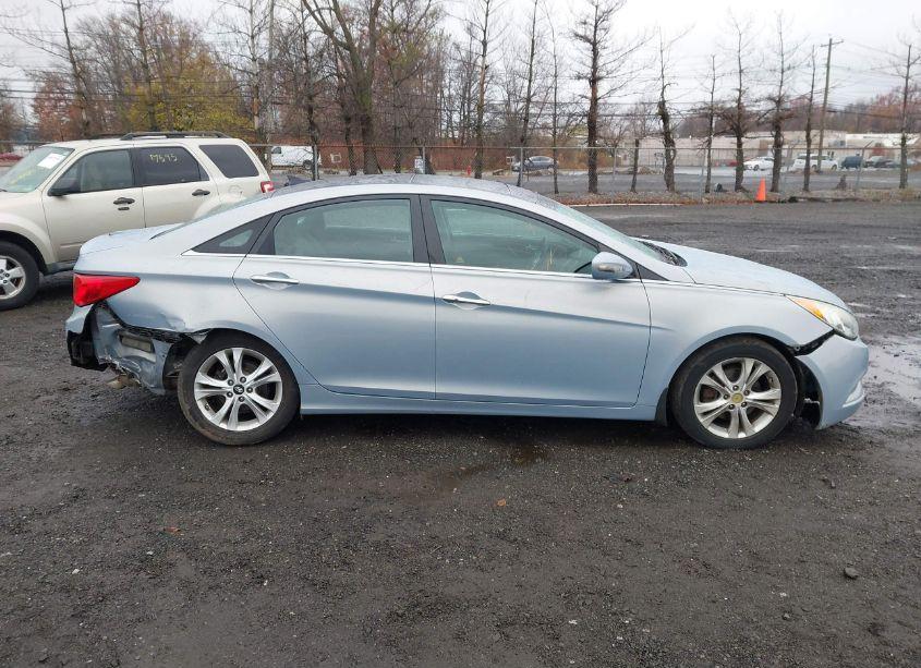 Photo 13 of 2013 Hyundai Sonata LIMITED (VIN 5NPEC4AC0DH555035)