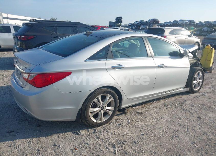 Photo 4 of 2013 Hyundai Sonata LIMITED (VIN 5NPEC4AC0DH592151)