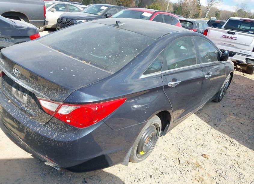 Photo 4 of 2013 Hyundai Sonata SE (VIN 5NPEC4AC0DH599407)