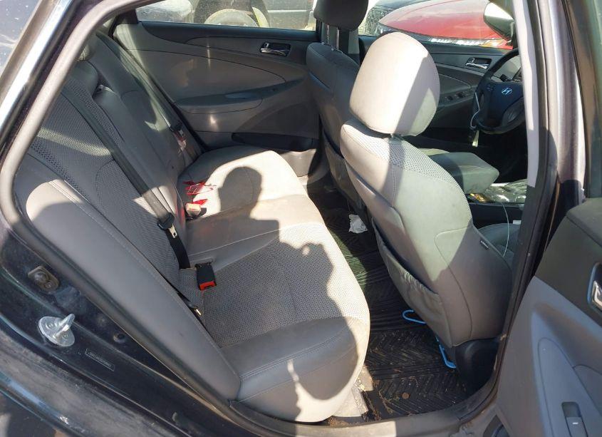 Photo 8 of 2013 Hyundai Sonata SE (VIN 5NPEC4AC0DH599407)