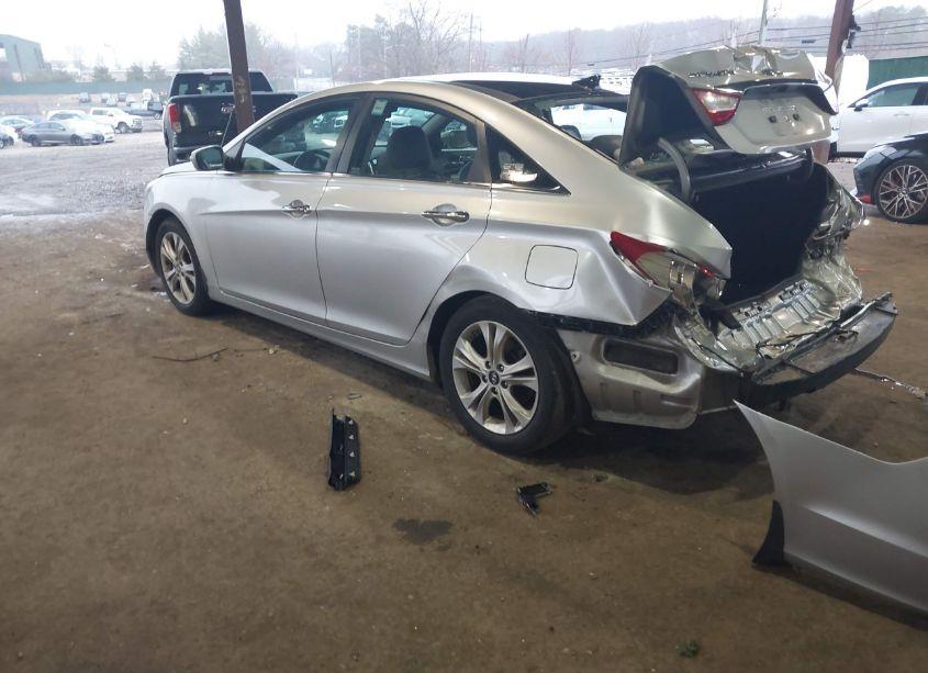 Photo 3 of 2013 Hyundai Sonata LIMITED (VIN 5NPEC4AC0DH643390)