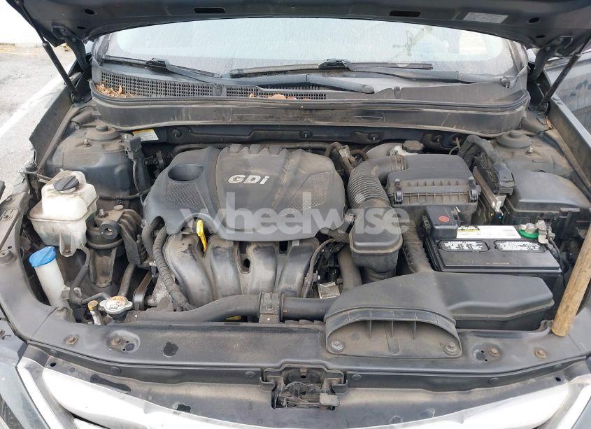 Photo 10 of 2013 Hyundai Sonata SE (VIN 5NPEC4AC0DH669150)