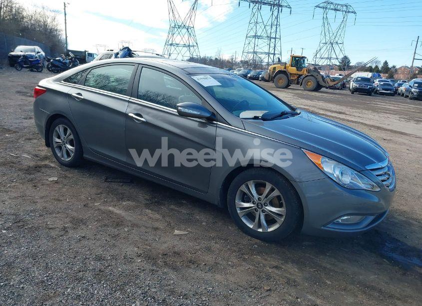 2013 Hyundai Sonata LIMITED (VIN 5NPEC4AC0DH677801) main photo