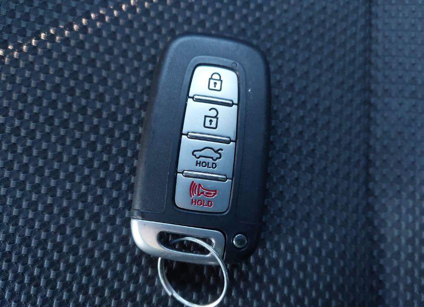 Photo 11 of 2013 Hyundai Sonata SE (VIN 5NPEC4AC0DH720906)