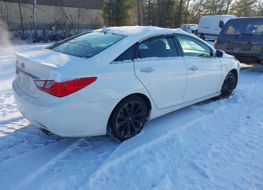 Photo 4 of 2013 Hyundai Sonata SE (VIN 5NPEC4AC0DH720906)