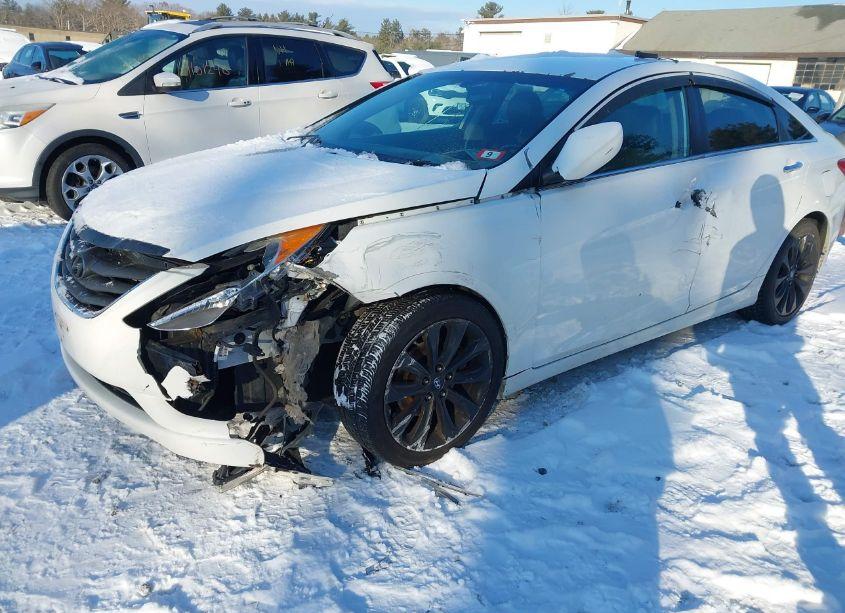 Photo 6 of 2013 Hyundai Sonata SE (VIN 5NPEC4AC0DH720906)