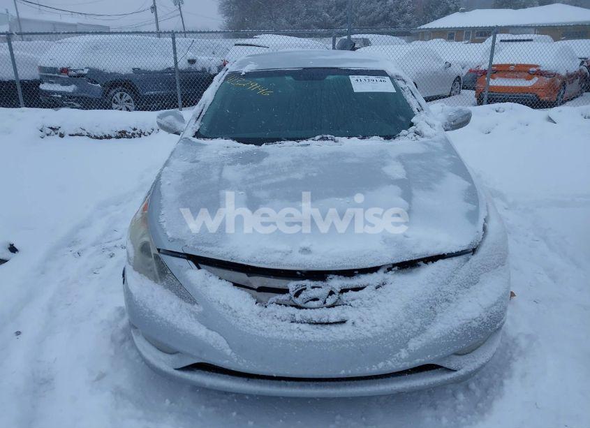 Photo 13 of 2013 Hyundai Sonata SE (VIN 5NPEC4AC0DH729296)