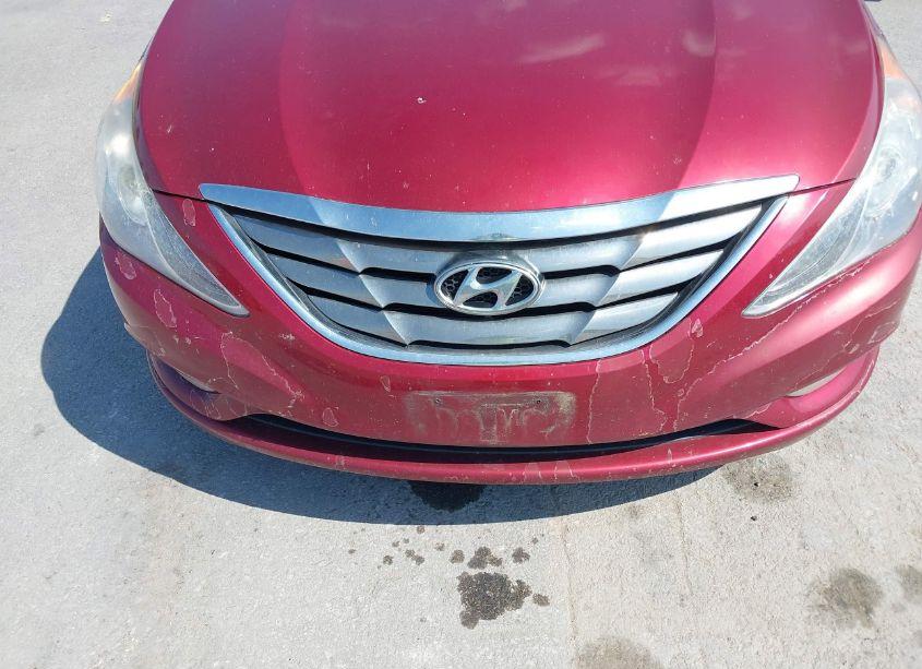 Photo 12 of 2013 Hyundai Sonata SE (VIN 5NPEC4AC0DH765893)