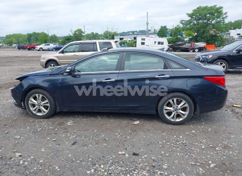 Photo 13 of 2013 Hyundai Sonata LIMITED (VIN 5NPEC4AC0DH774528)