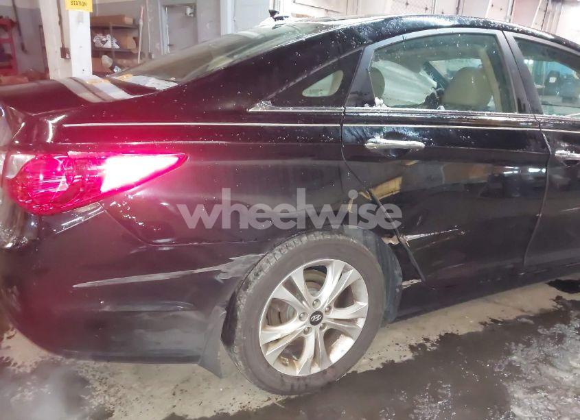 Photo 6 of 2013 Hyundai Sonata LIMITED (VIN 5NPEC4AC0DH783620)