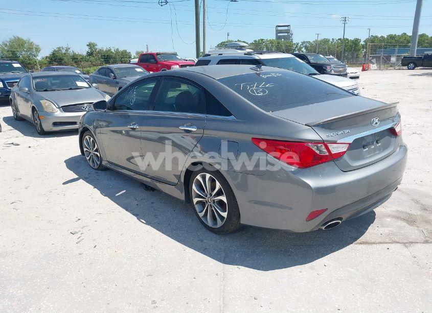 Photo 3 of 2014 Hyundai Sonata SE (VIN 5NPEC4AC0EH825494)