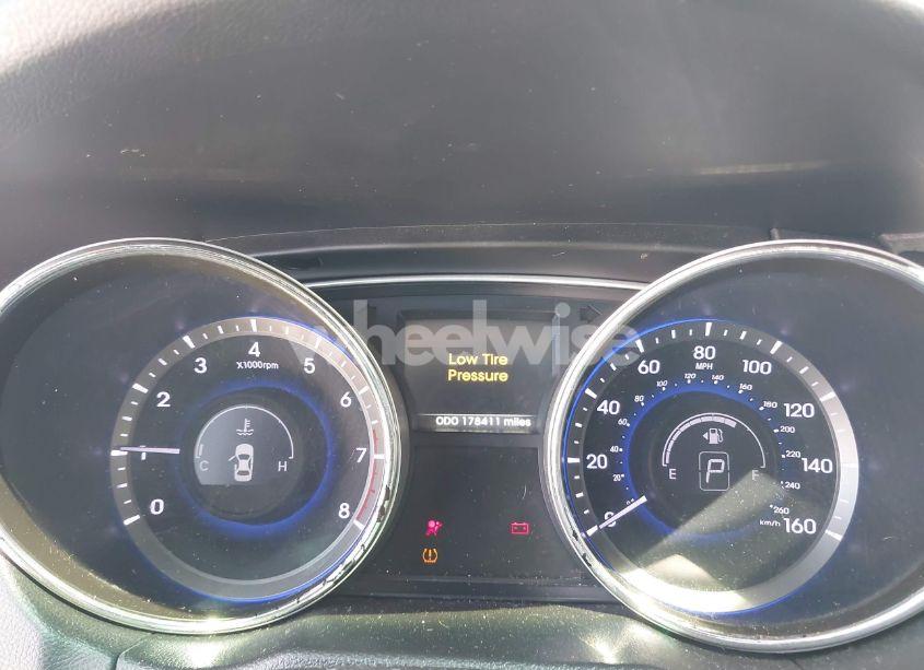 Photo 7 of 2014 Hyundai Sonata SE (VIN 5NPEC4AC0EH825494)