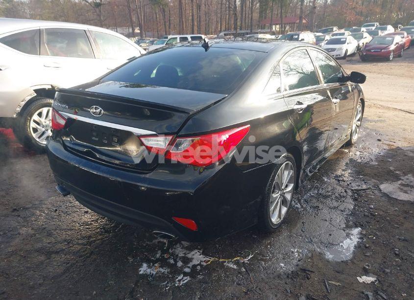 Photo 4 of 2014 Hyundai Sonata SE (VIN 5NPEC4AC0EH855756)