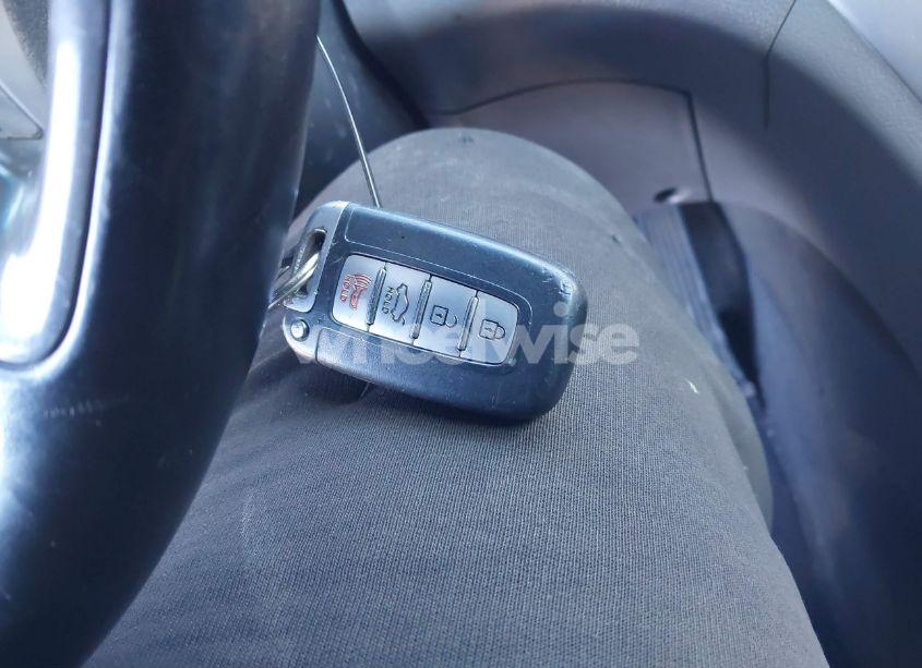 Photo 11 of 2014 Hyundai Sonata SE (VIN 5NPEC4AC0EH926809)