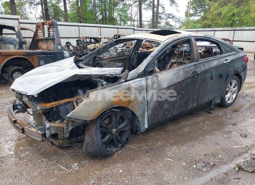 Photo 2 of 2011 Hyundai Sonata LIMITED (VIN 5NPEC4AC1BH025587)