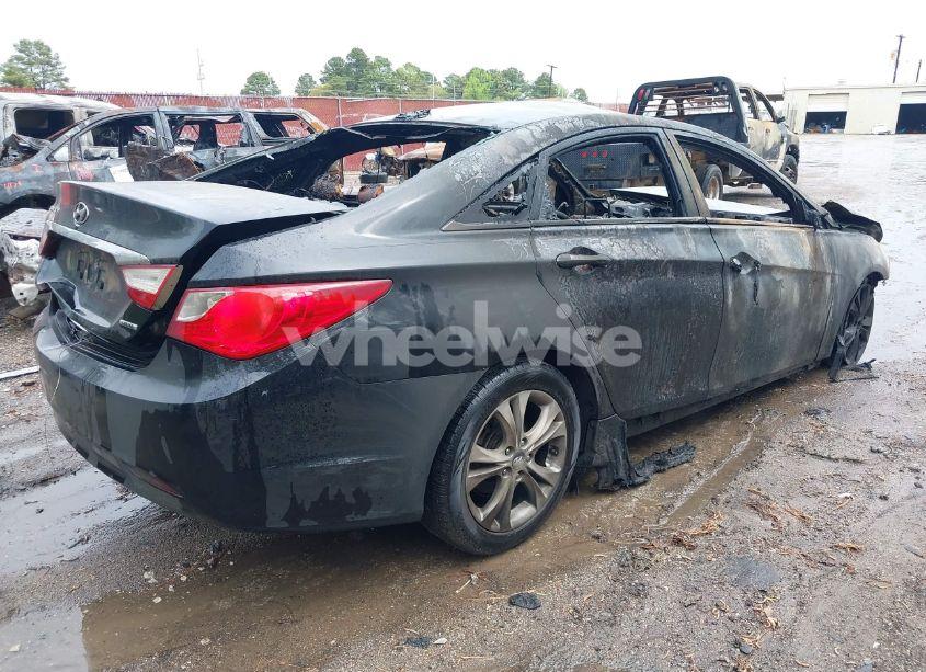 Photo 4 of 2011 Hyundai Sonata LIMITED (VIN 5NPEC4AC1BH025587)