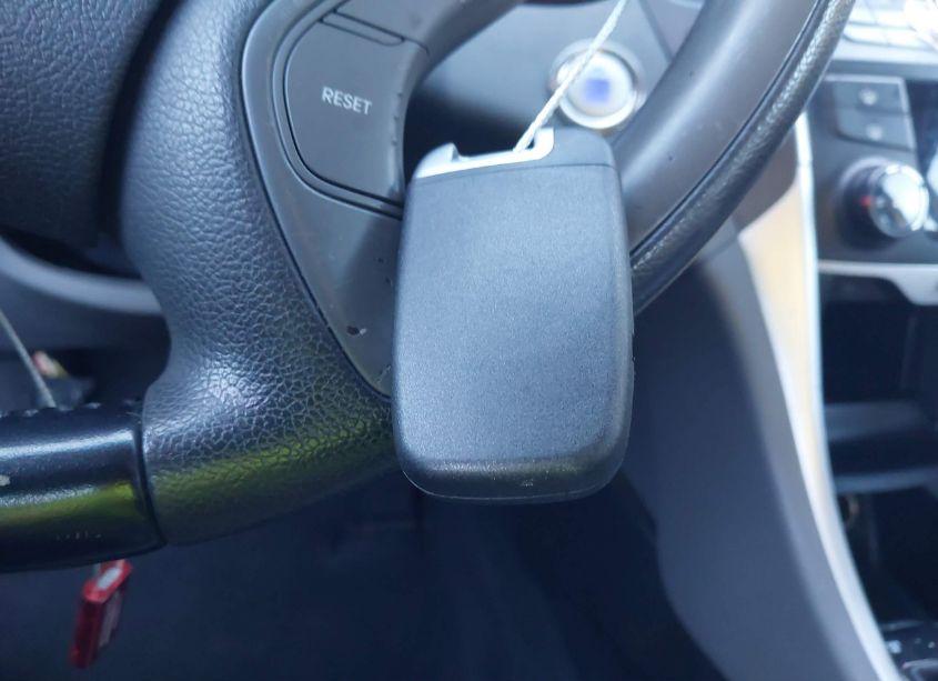 Photo 11 of 2011 Hyundai Sonata SE (VIN 5NPEC4AC1BH039473)