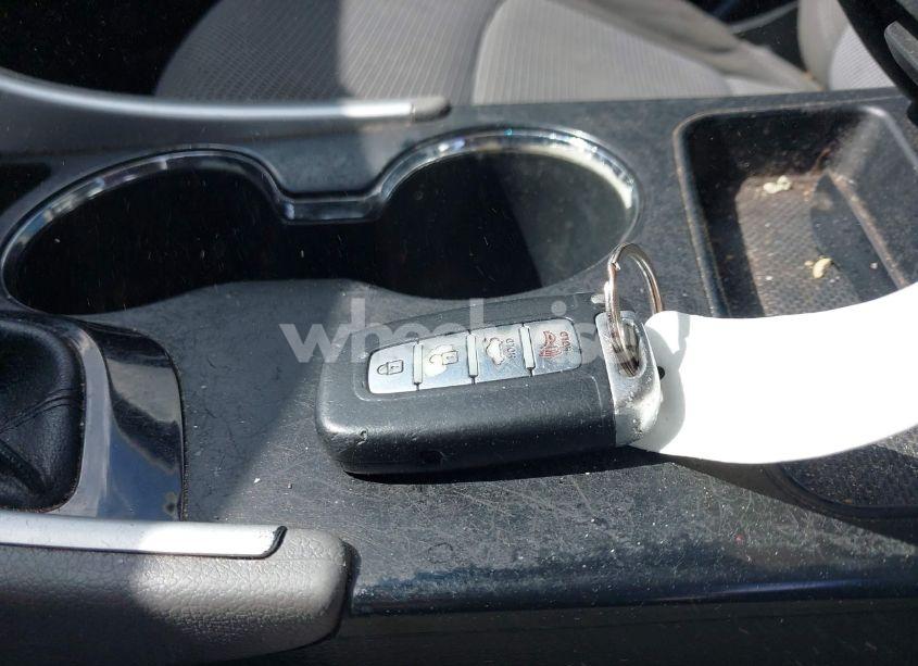 Photo 11 of 2011 Hyundai Sonata SE (VIN 5NPEC4AC1BH082033)