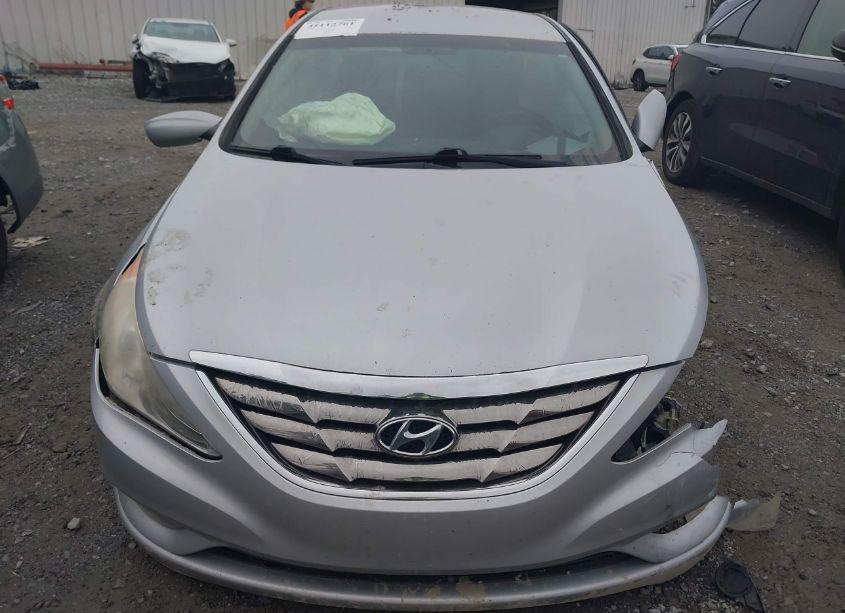 Photo 11 of 2011 Hyundai Sonata SE (VIN 5NPEC4AC1BH083750)
