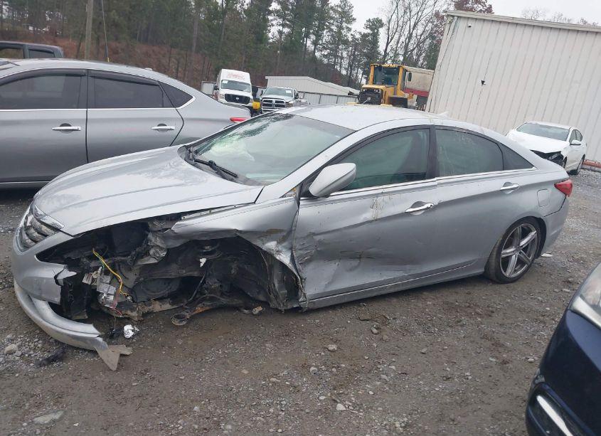 Photo 13 of 2011 Hyundai Sonata SE (VIN 5NPEC4AC1BH083750)