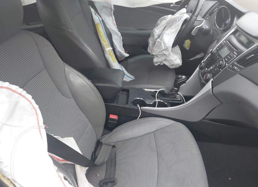 Photo 5 of 2011 Hyundai Sonata SE (VIN 5NPEC4AC1BH083750)