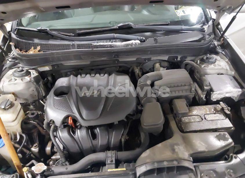 Photo 10 of 2011 Hyundai Sonata SE (VIN 5NPEC4AC1BH111966)
