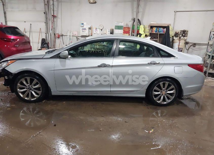 Photo 14 of 2011 Hyundai Sonata SE (VIN 5NPEC4AC1BH111966)